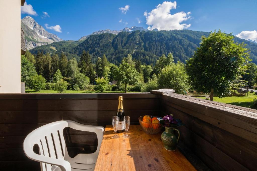 Argentière 山谷公寓阳台景观